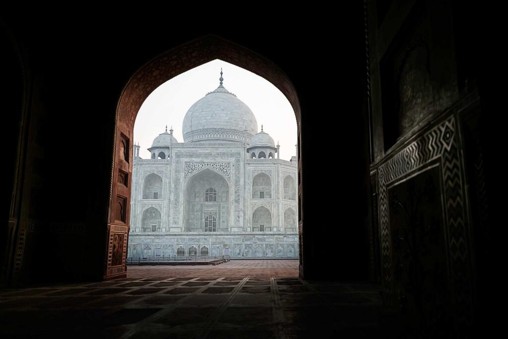 taj-mahal-at-sunrise